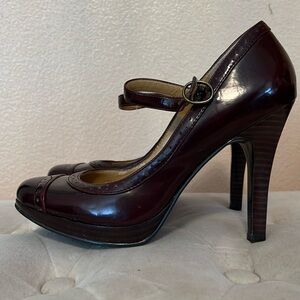 9west burgundy heeled mary jeans sz 7